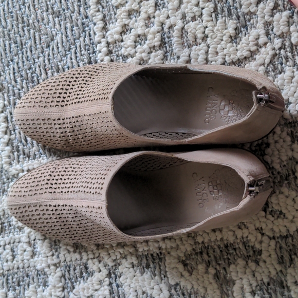 Vince Camuto booties - Picture 2 of 4